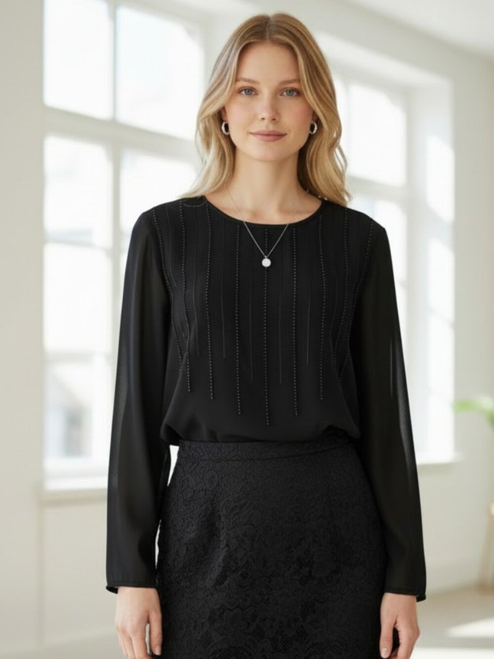 Liz Claiborne Black Sequin Top With Scoop Back L/S Sleeve Size 14